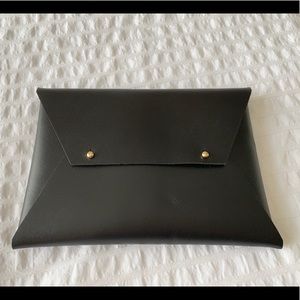 Simply chic black snap envelope clutch